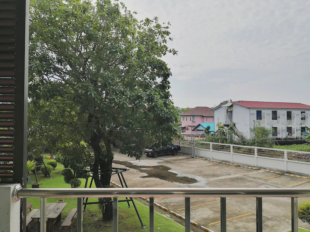 Taweesuk Residence