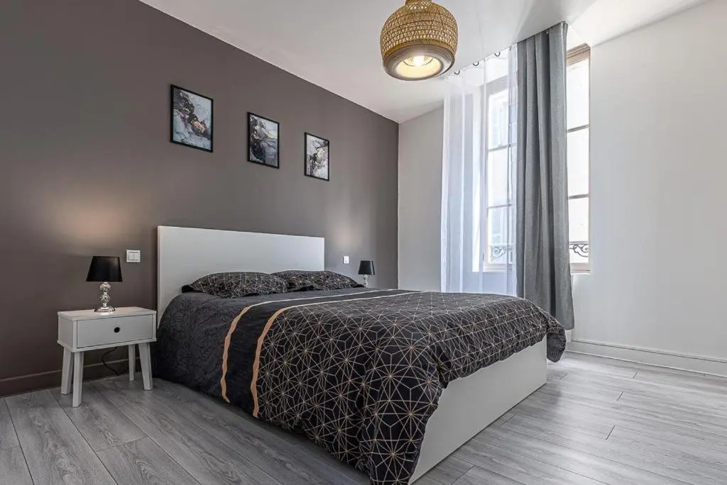 Le Saint-Pierre T2 Cosy en plein Centre ville