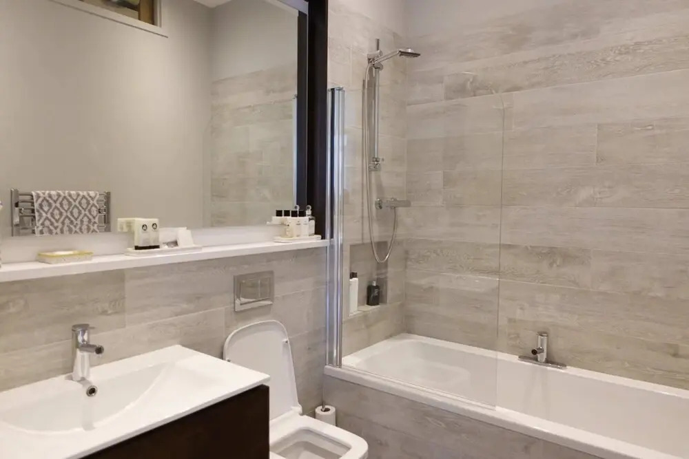 Renovated 1 Bedroom Apartment