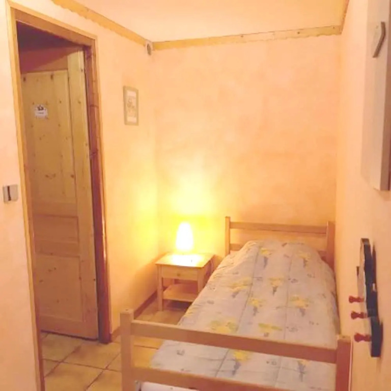 Studio in Les Gets, With Wonderful Mountain View, Furnished Garden and