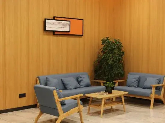 Rest Hotel (Shijiazhuang North Station Bolinzhuang Subway Station)