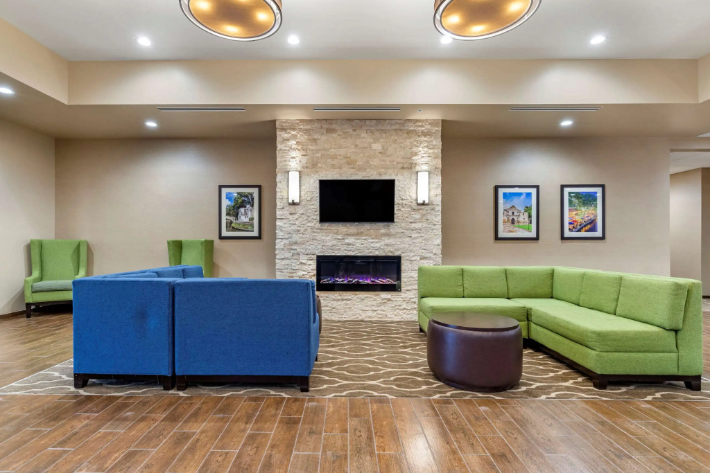 Comfort Suites San Antonio Ft Sam Houston-SAMMC Area