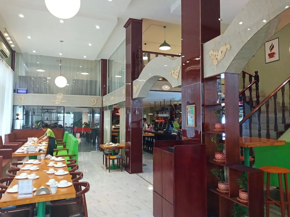 Golden Port Hotel