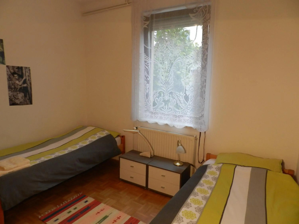 Nice apartment with free car parking, WiFi and bikes for free
