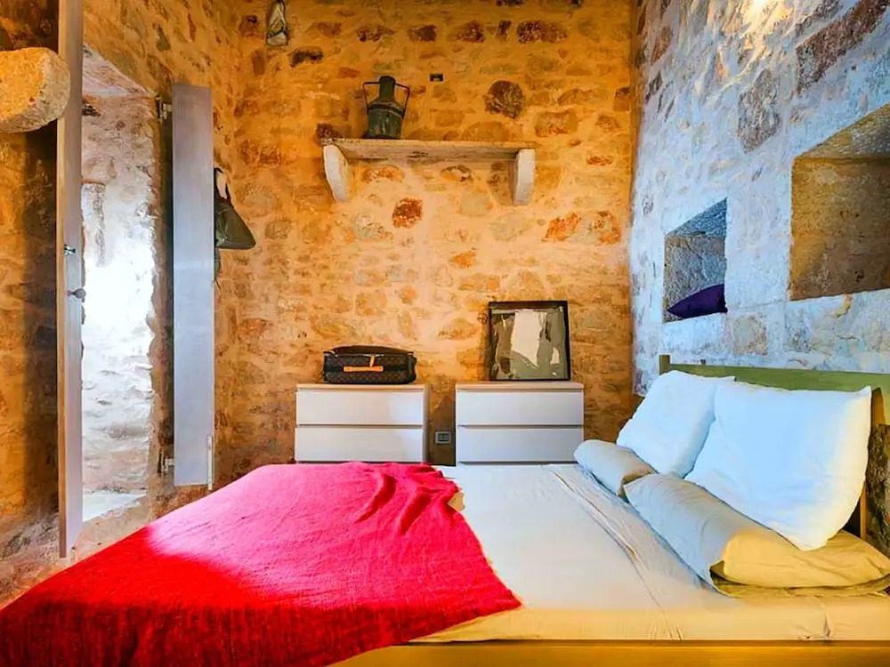 Lush Holiday Home in Ragusa with Pool & Antique Interiors