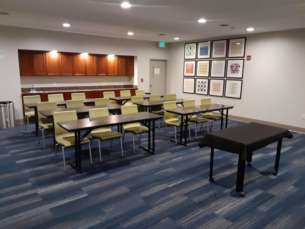 Holiday Inn Express & Suites - Lincoln Downtown by IHG