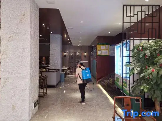 Jinji Business Hotel