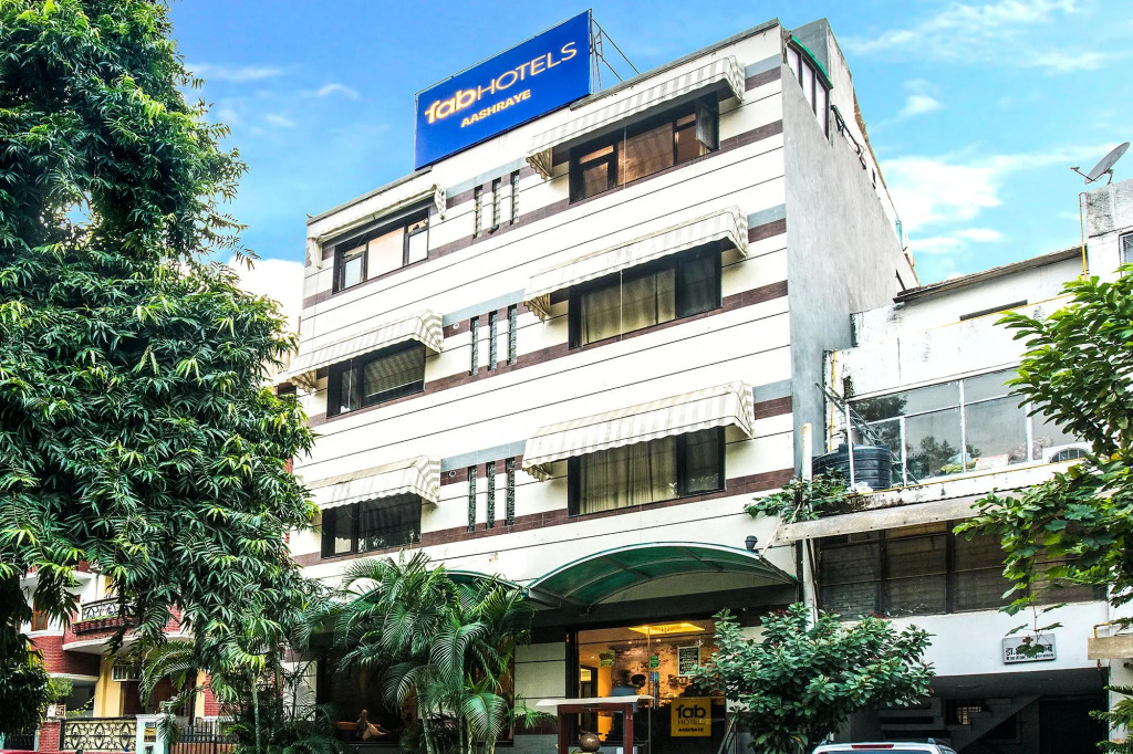 FabHotel Prime Aashraye
