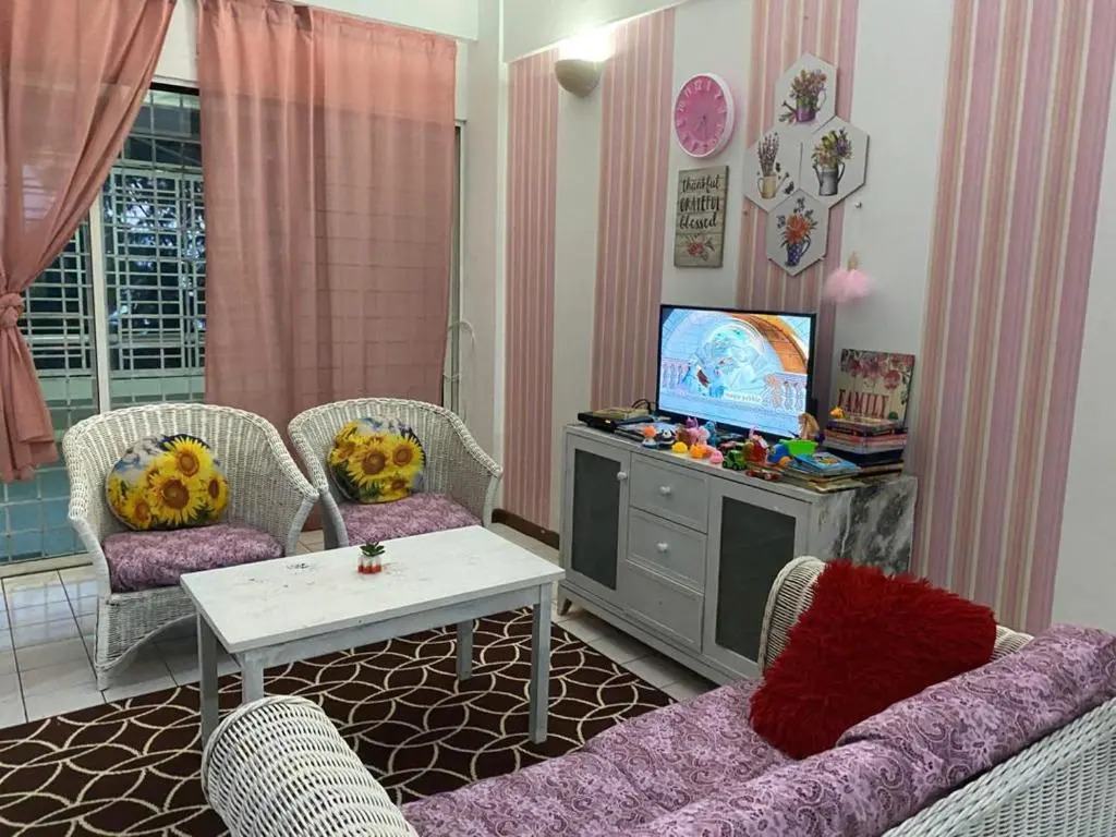 Paradise resort Apartment 2 bedroom Seaview and beachfront Family friendly unit
