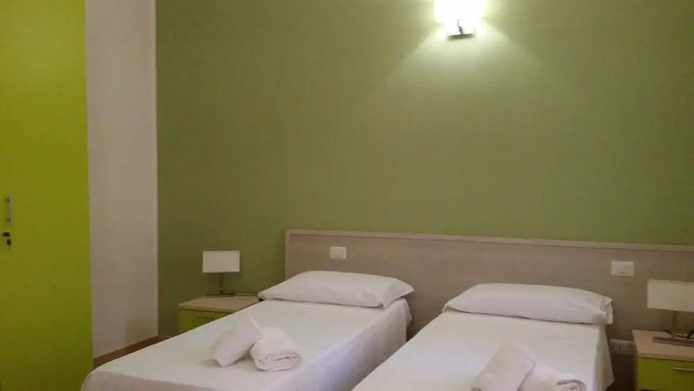 Hotel '904