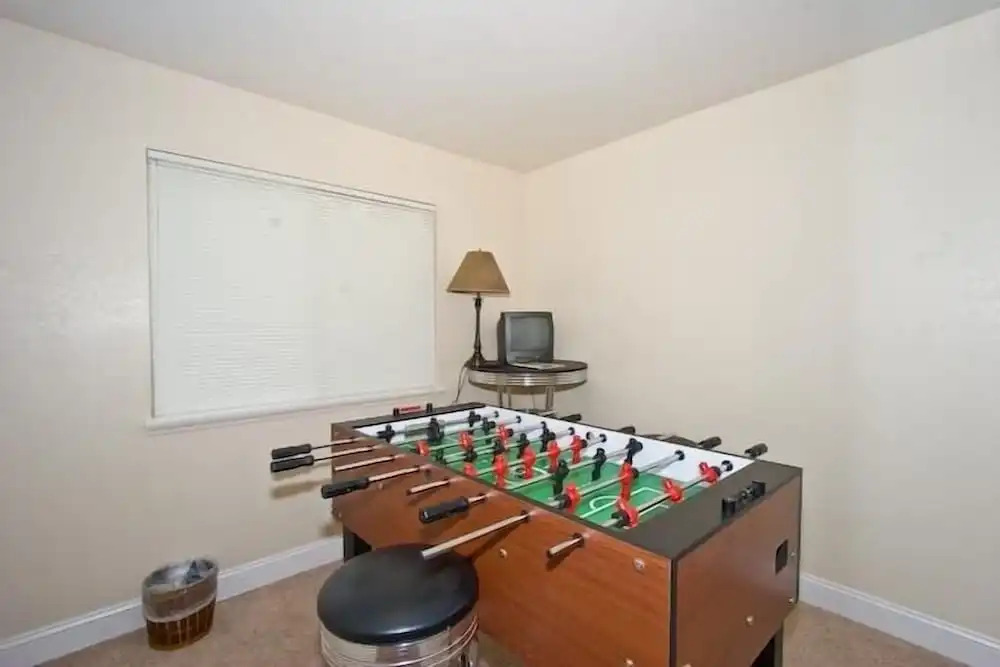 2853 Springwood Dr.
