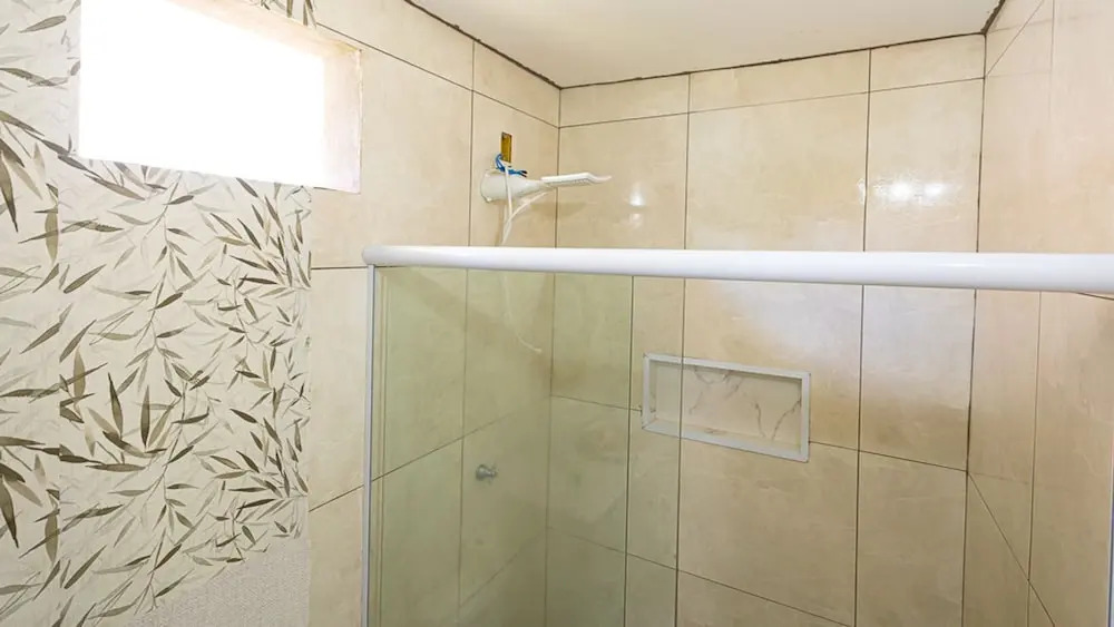 Casa com Piscina e Churrasqueira em Arembepe