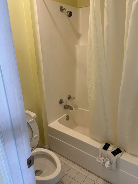 Covered Bridge Inn & Suites