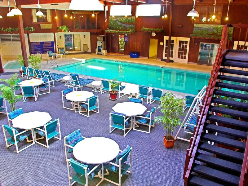 Rodeway Inn & Suites