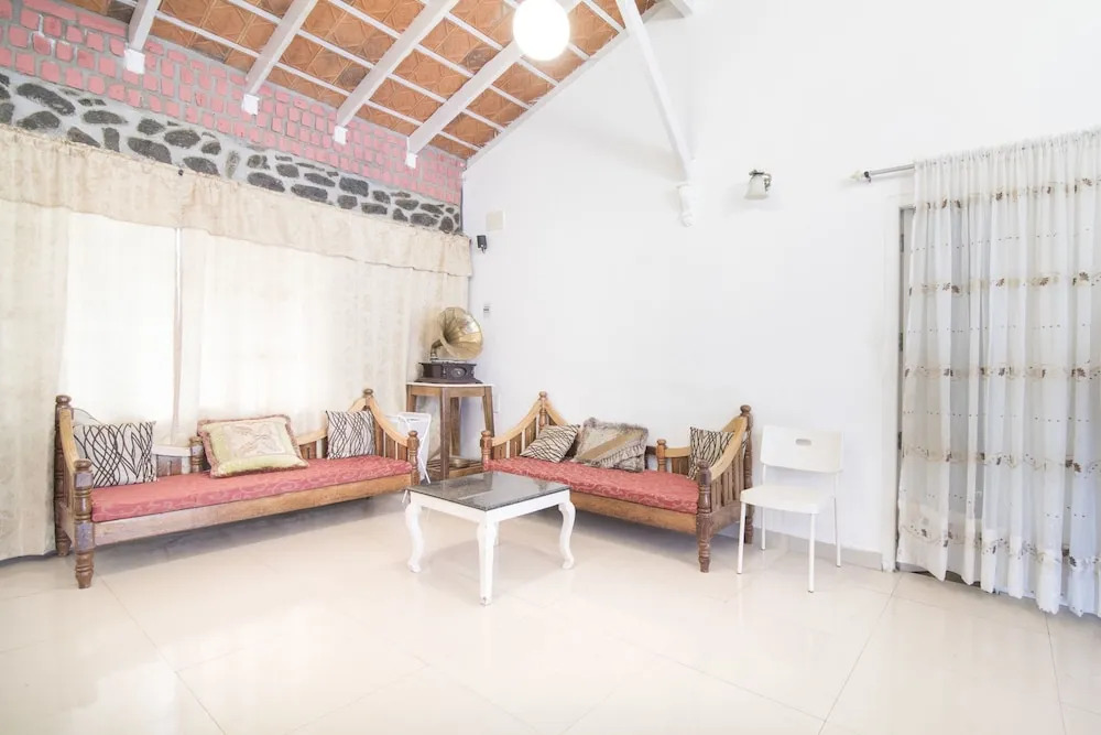 GuestHouser 1 BR Farmhouse c09a