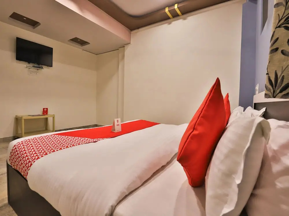 OYO 12182 Hotel Shekhawat Palace