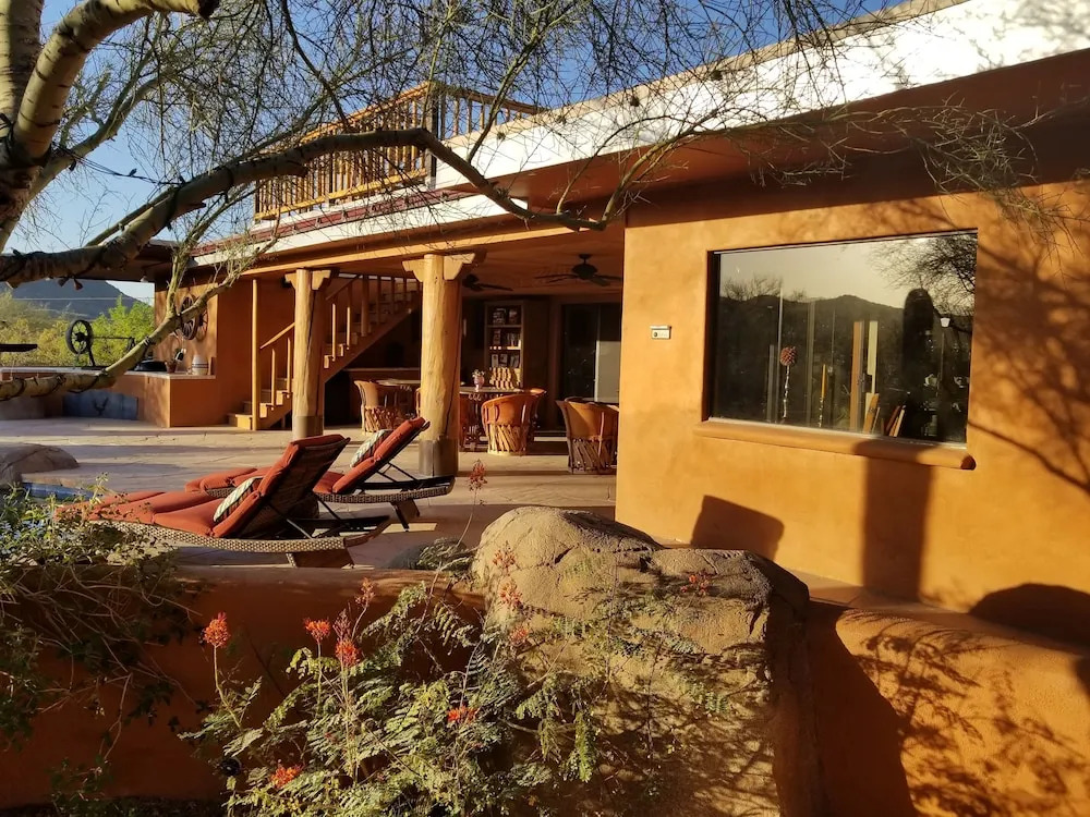 Full Circle Ranch w/ Mtn Views in Cave Creek