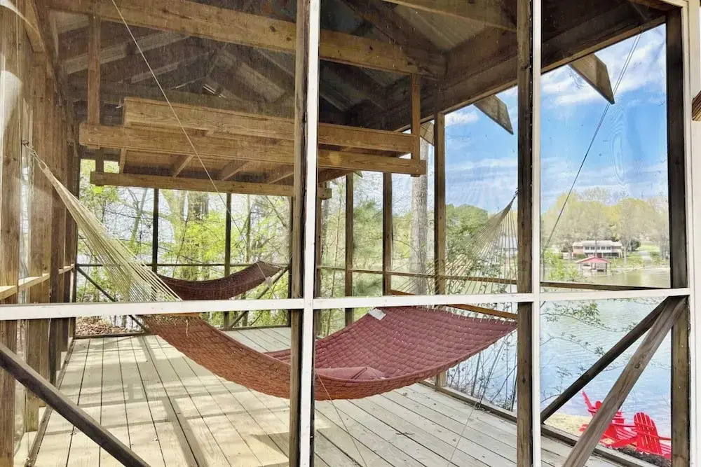 Flip Flop Therapy by Avantstay Lakefront Home w/ Game Room & Dock Access
