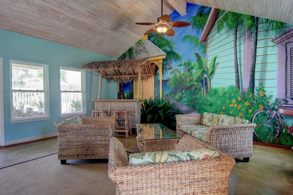 Palm Bay 306