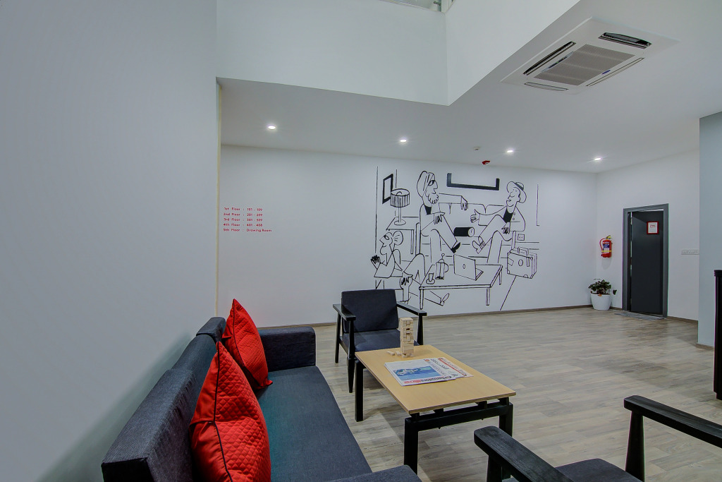 OYO Townhouse 038 Banaswadi 100Ft Road