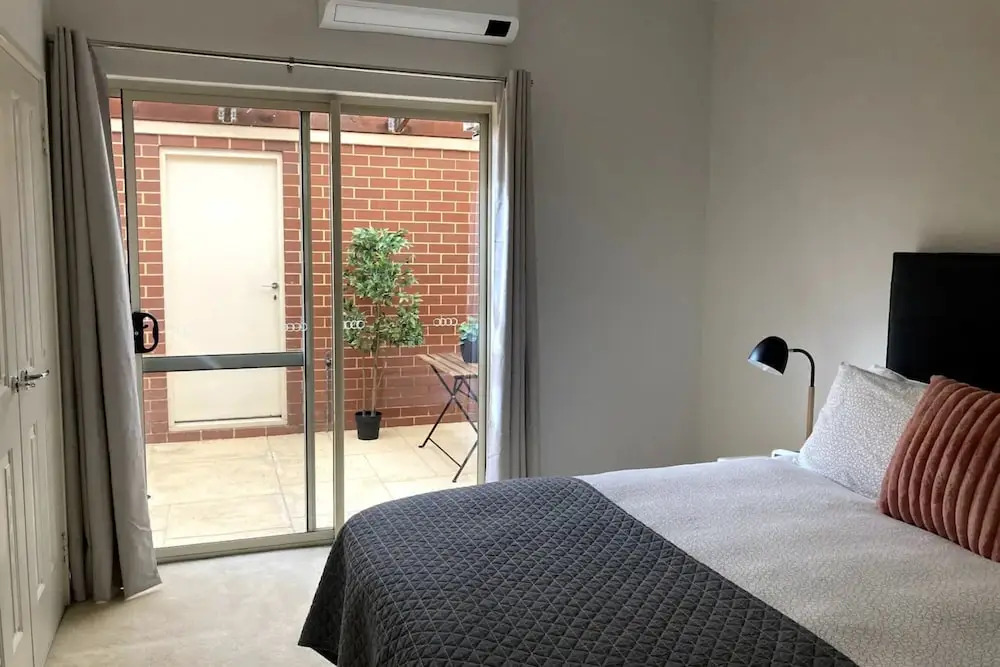 Modern 2 Bedroom Apartment in Perth