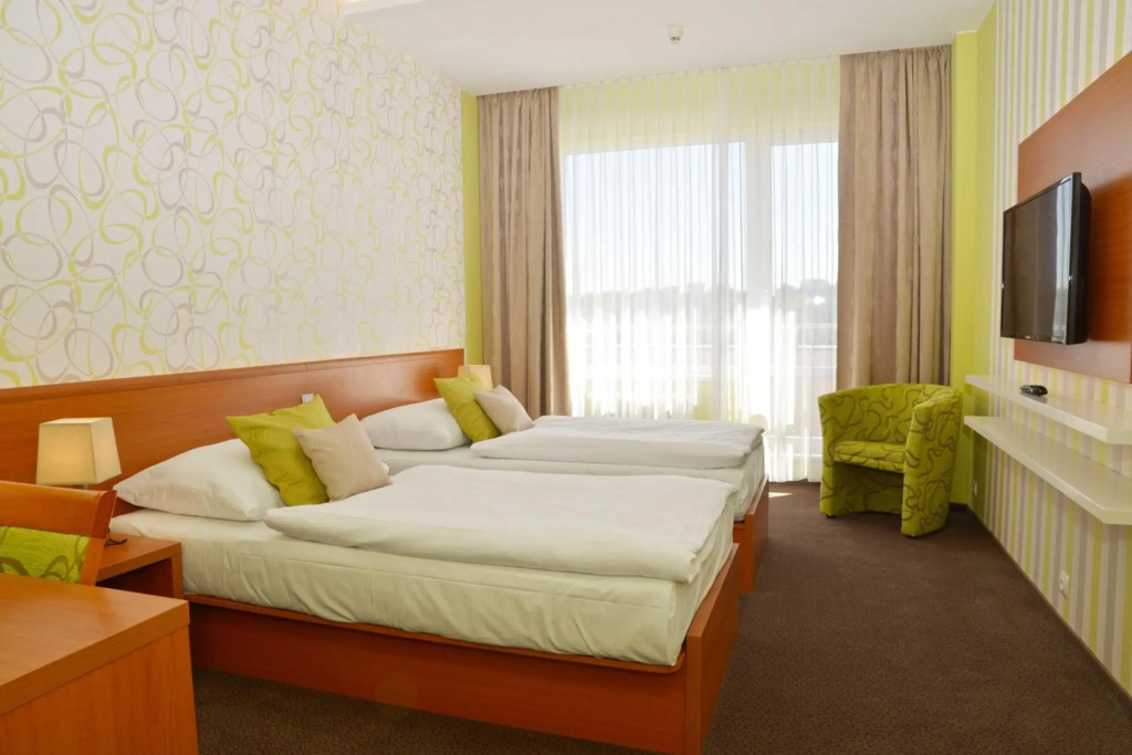 Avanti Hotel