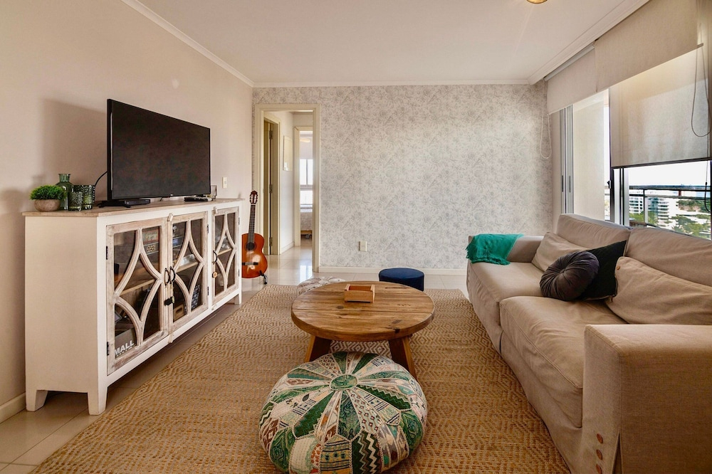 Oceana Suites Ocean Drive