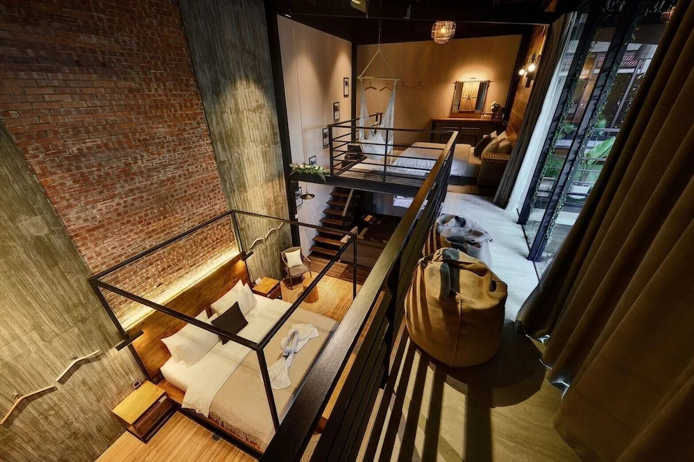 28 The Loft