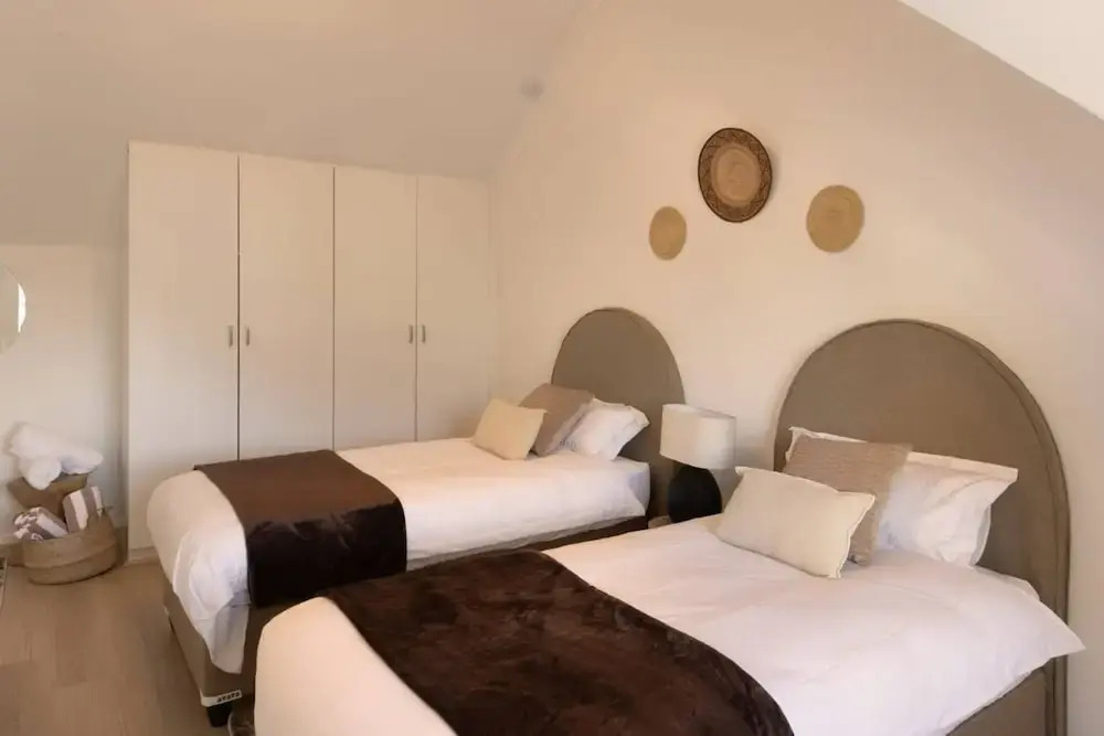 2 Bedroom Apartment, Princess Beach Club, Houtbay