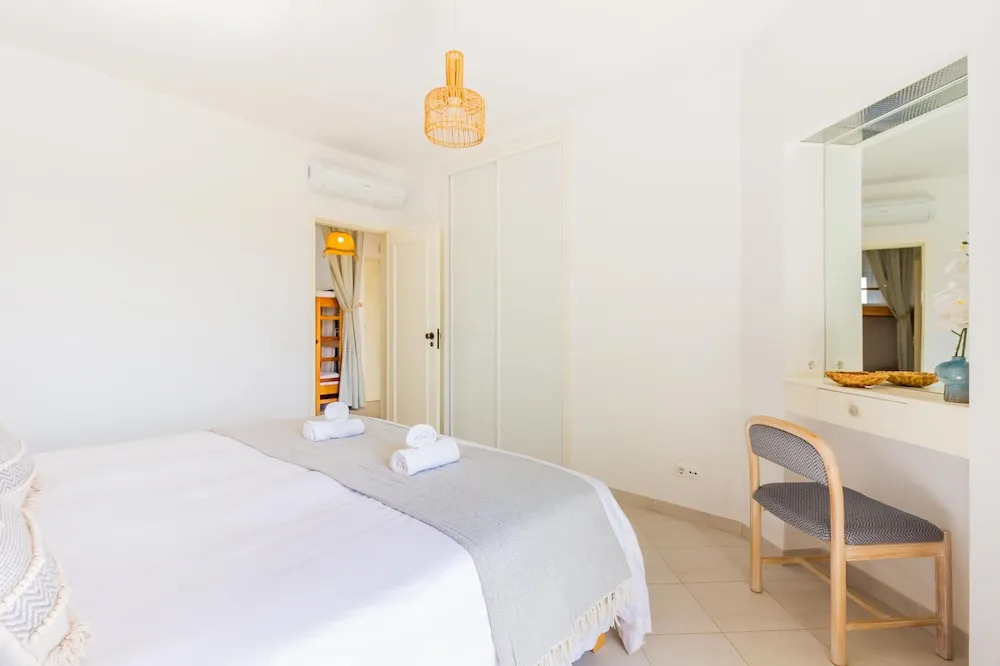 Clube Albufeira, Family Holidays with Pool View