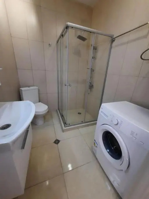 Leo Group Apartment 21-03 Elegance Batumi