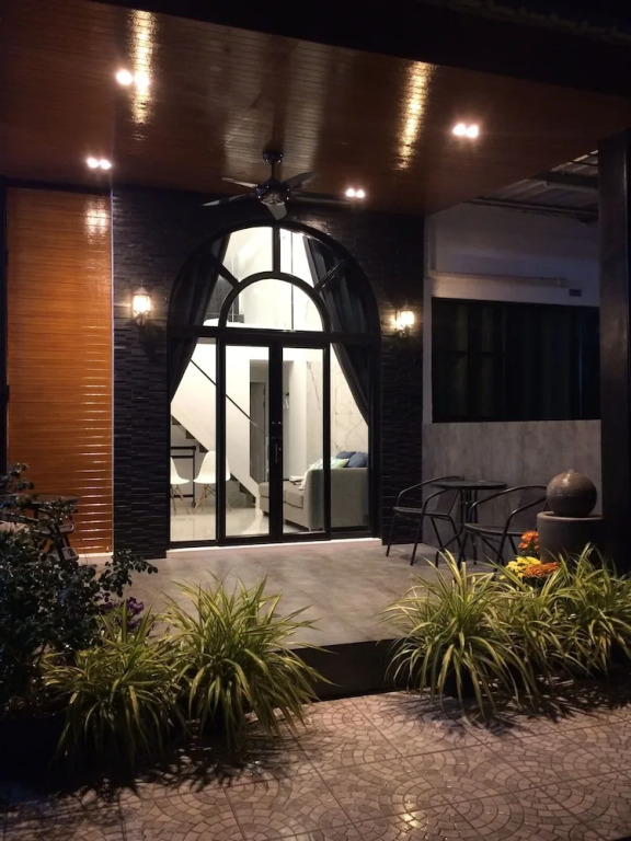 Flamingo Villa