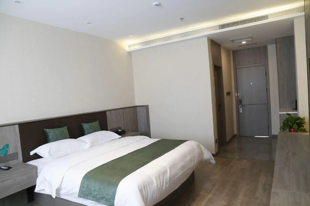 GreenTree Inn Anyang Neihuang County Zaoxiang Avenue
