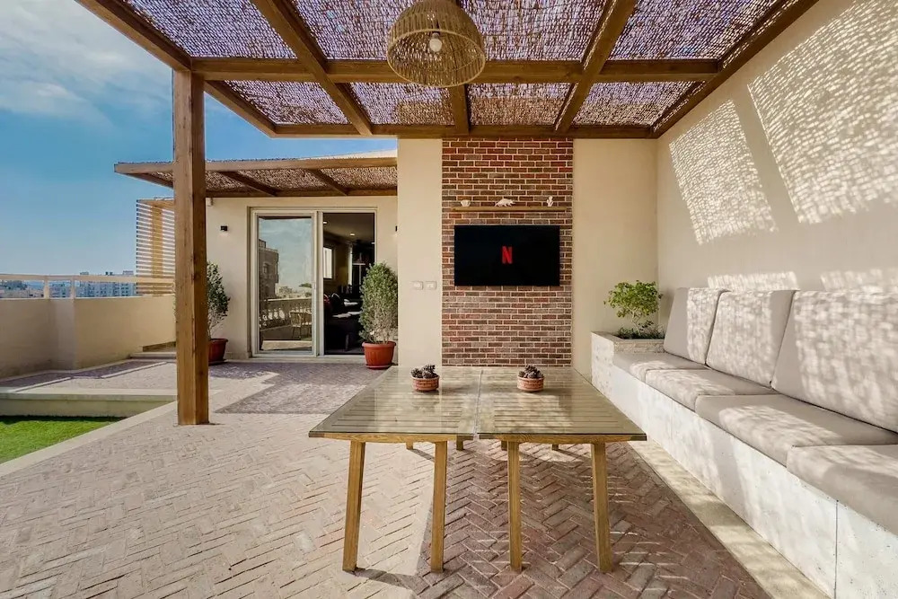 Xuru Stays I The 1bdr Rustic Rooftop w/ Wow Outdoor Terrace