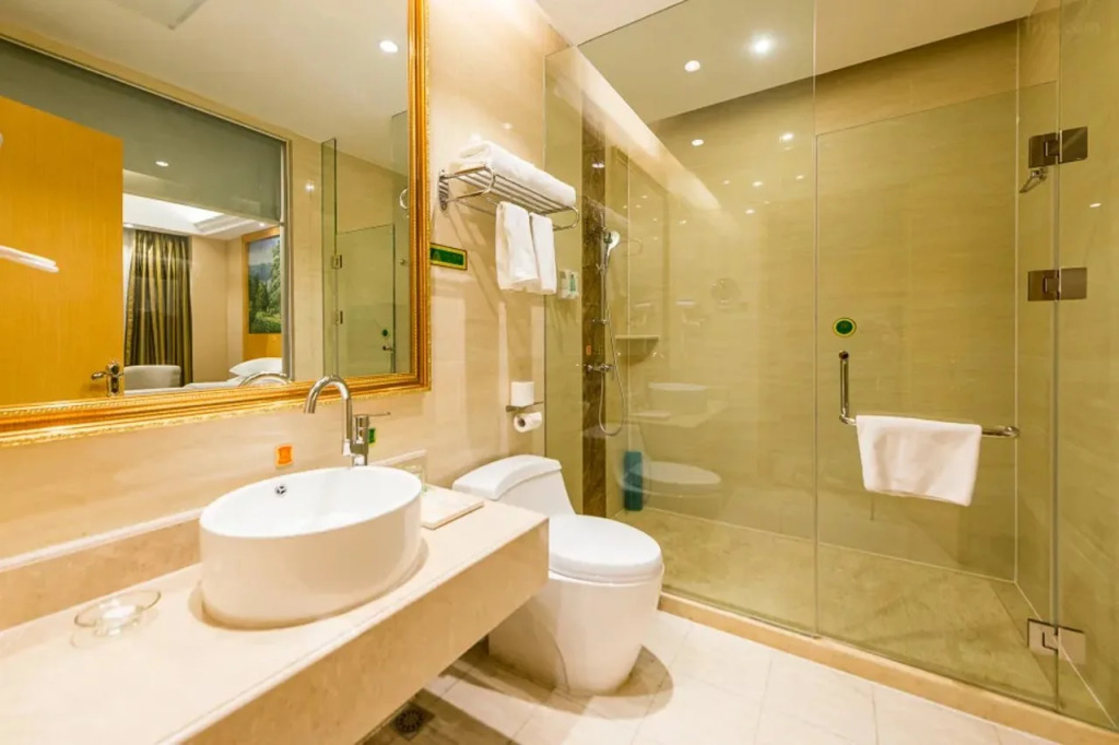 Vienna Hotel (Nanjing Qidi Street)
