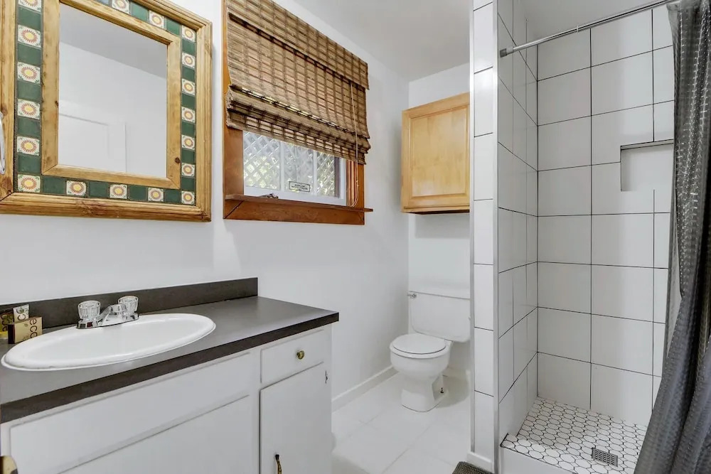 7BR 4BA Unique House and Cottage South Congress Austin by RedAwning