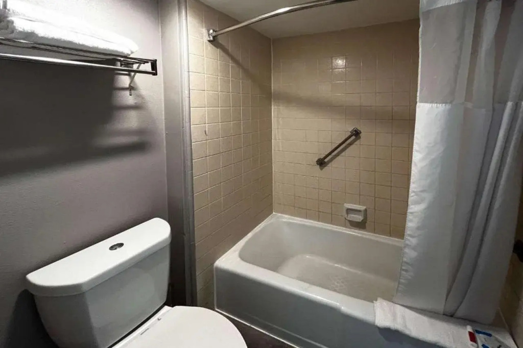 Quality Inn & Suites Artesia