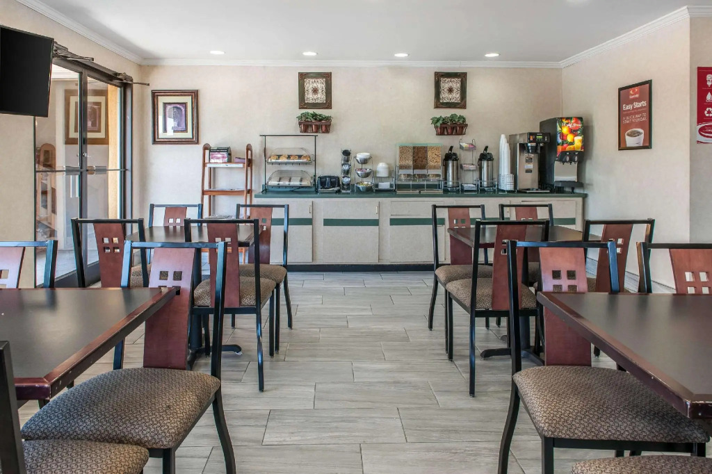 Econo Lodge Lexington Southeast