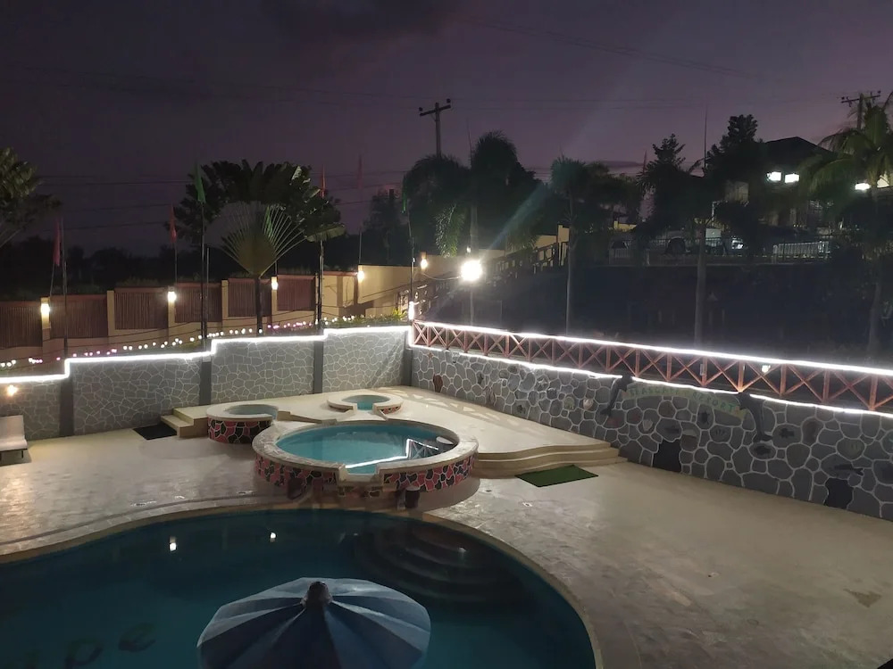 Seascape Resort
