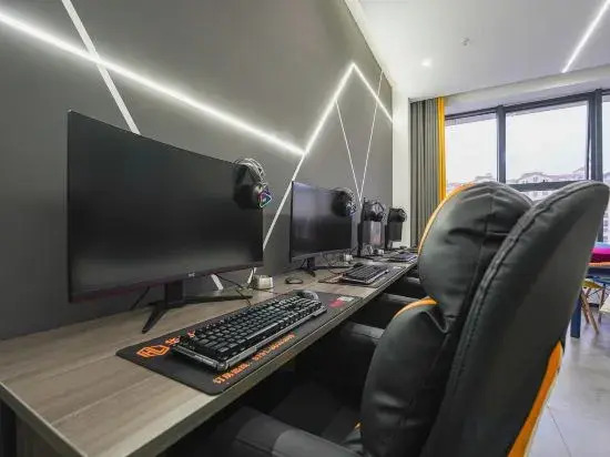 Hualu E-sports Hotel