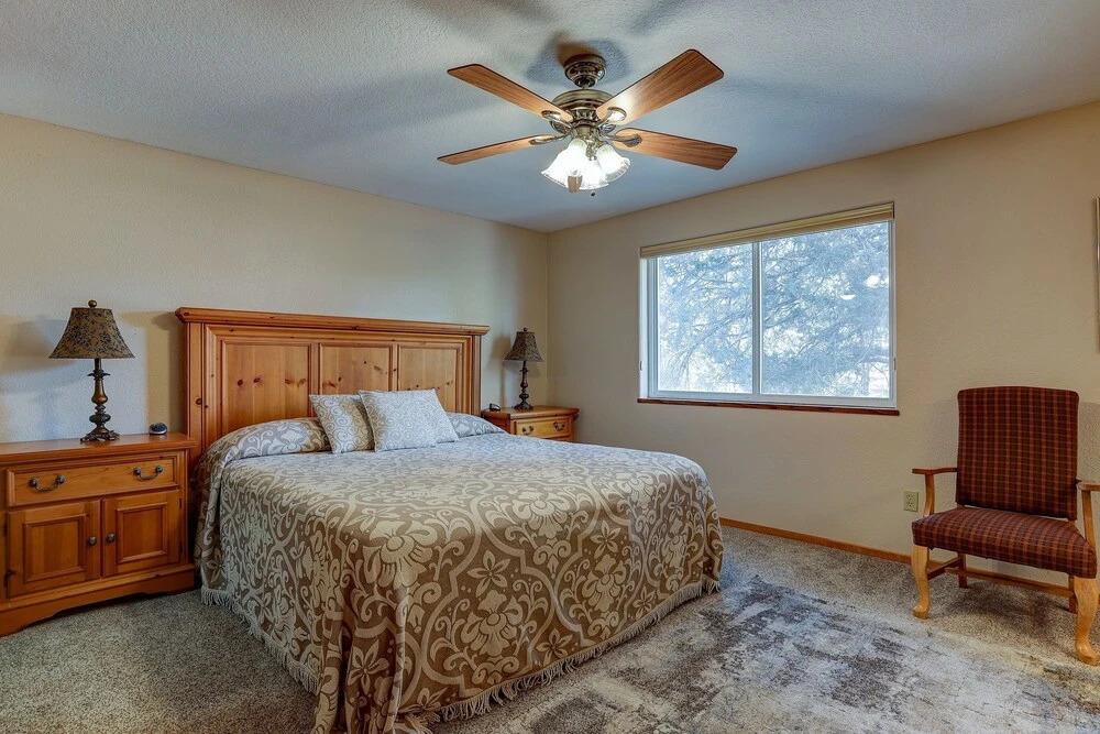 Larkspur Trail 3 Bedroom Home by RedAwning