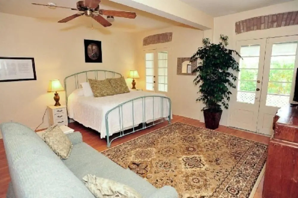 Schmitz Bed & Breakfast