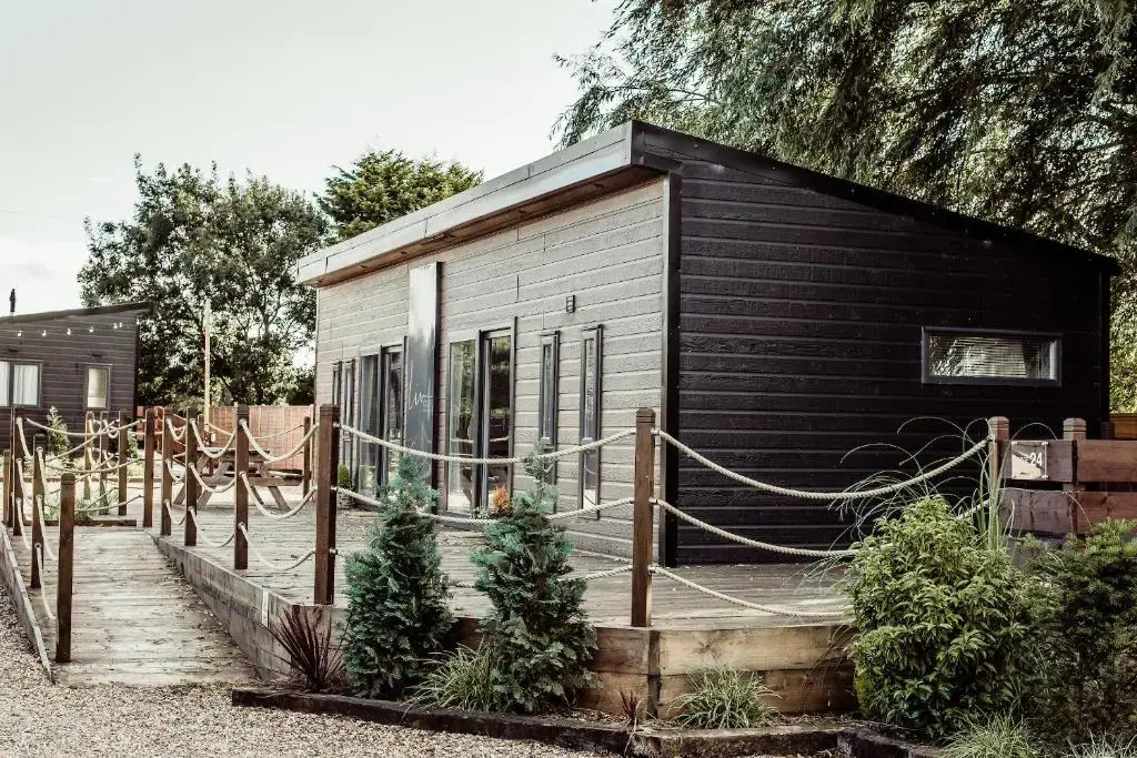 Black Bull Retreat, Barmston with Private Hot Tubs