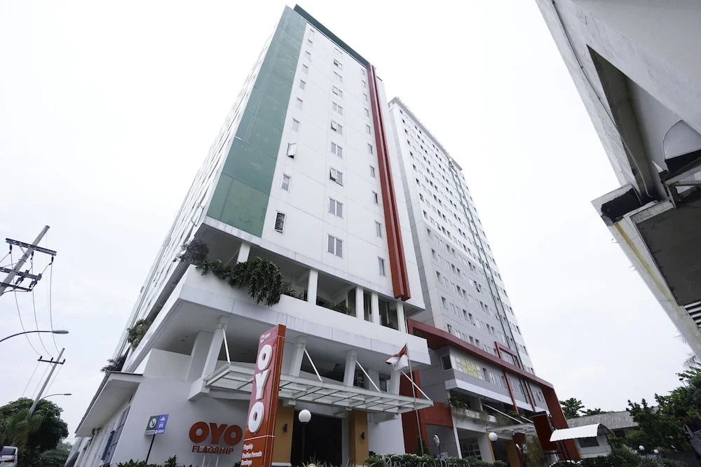 Capital O 91962 Pavilion Permata Surabaya