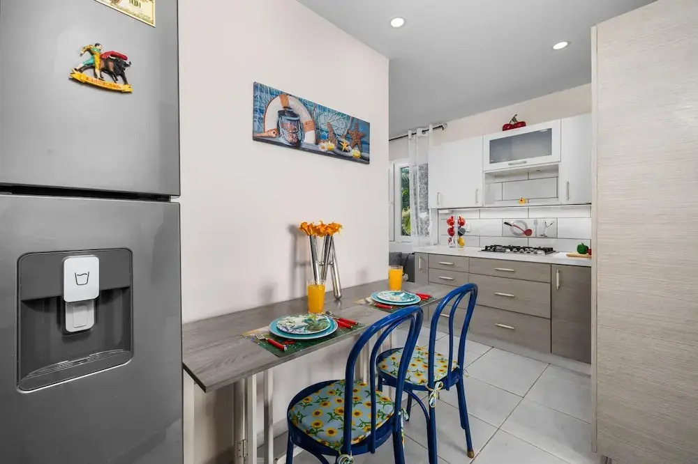 Charming Cozy Studio With Patio Near the Beach