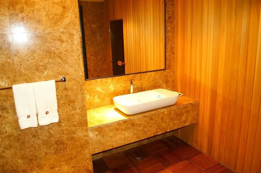 Junyi Grioup Hotel Limited