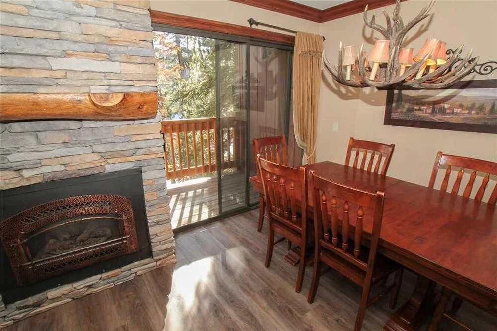 Mammoth Ski & Racquet Club #34 - 2 Br Condo