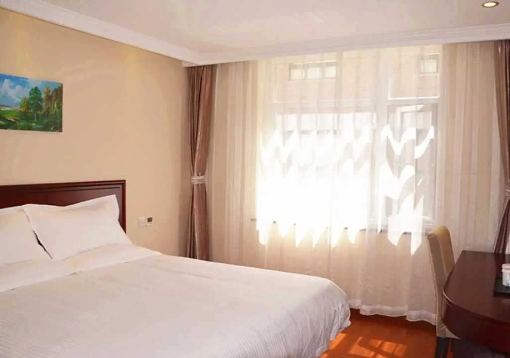 GreenTreen Inn Beijing Tiantan South Gate Express Hotel
