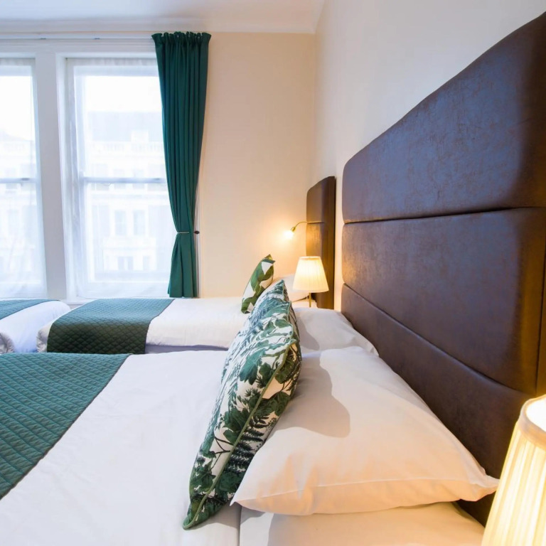 London Town Hotel