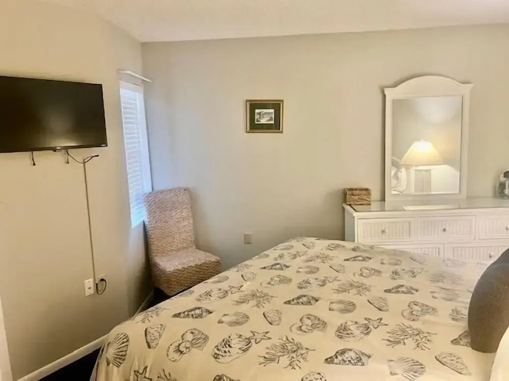 Royal Garden Resort 904 2 Bedroom Condo by RedAwning